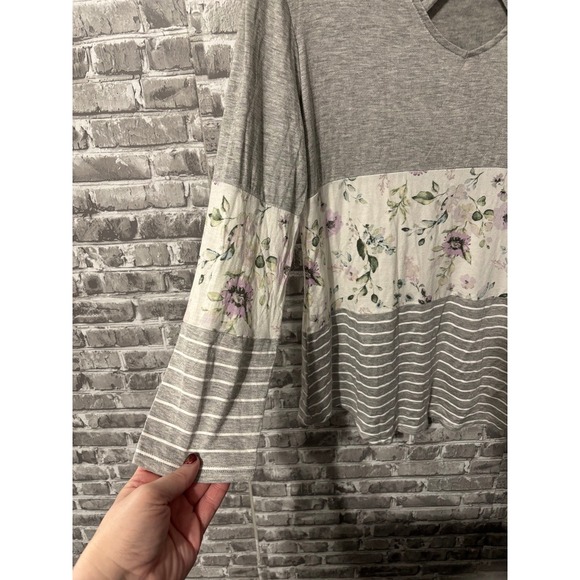 Cato Floral/ striped top‎ NWT - Picture 3 of 4